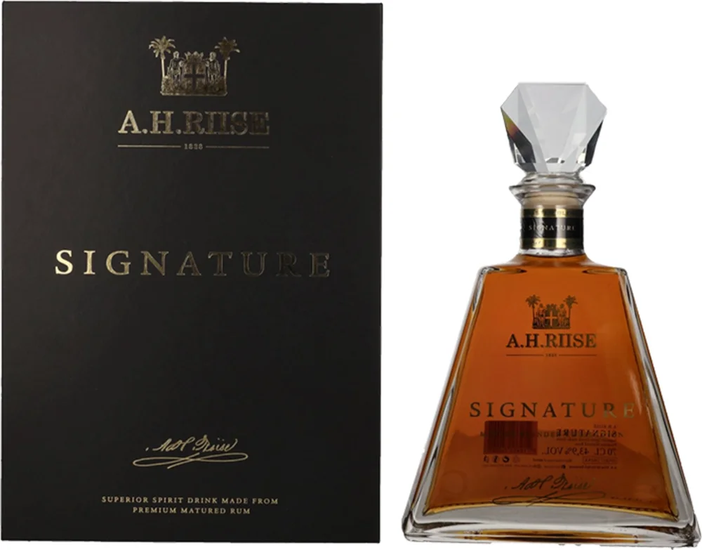 [DX8945] Rum A.H. Riise SIGNATURE Master Blender poklon kutija 0,7 L